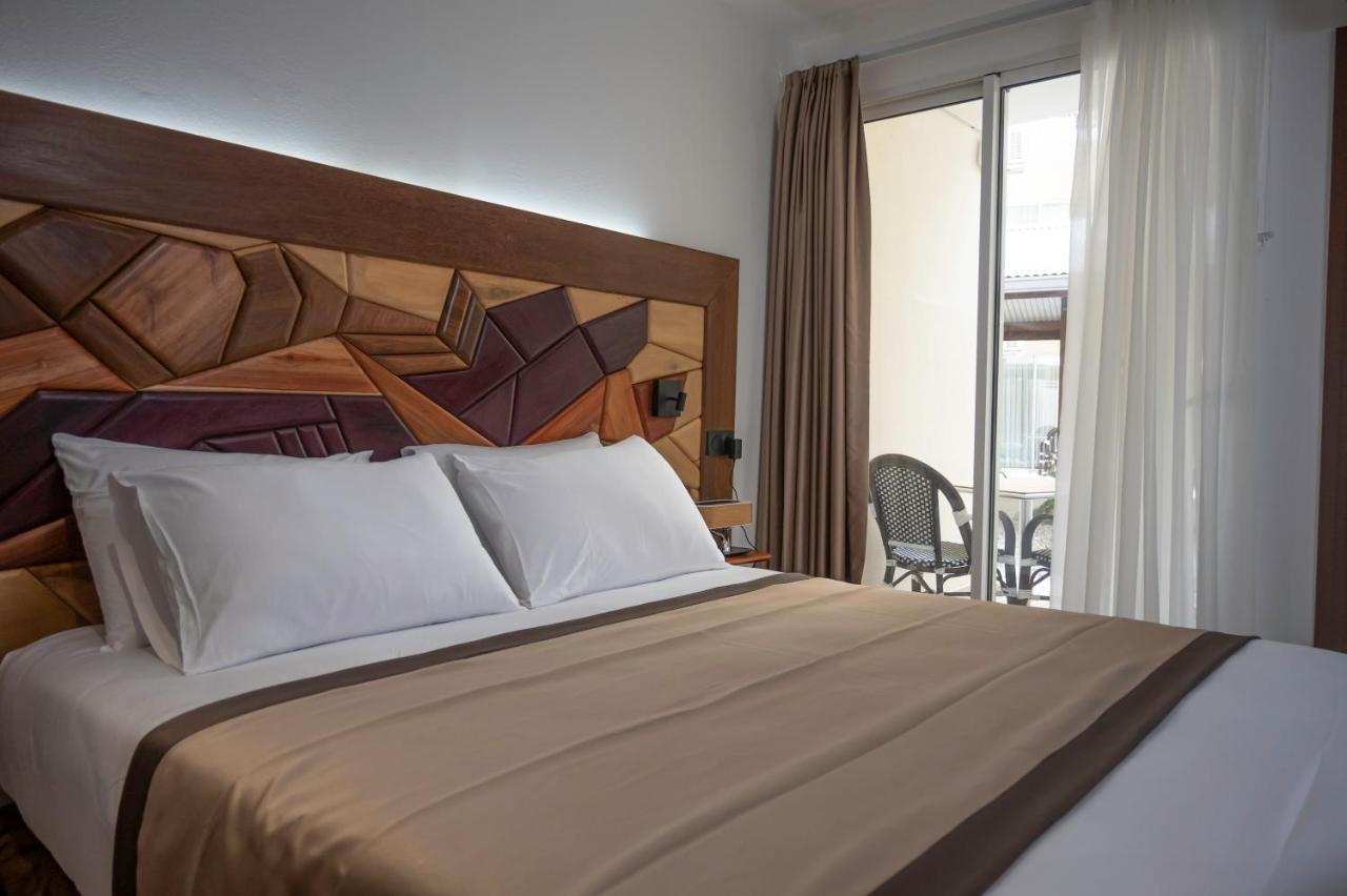 Hotel Belle Terre Resort Macouria-Tonate Bagian luar foto